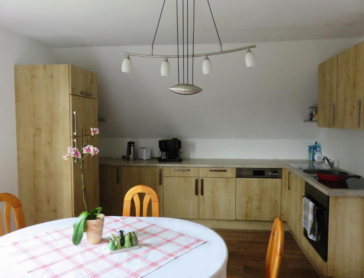 Ferienwohnung Martina Sinzing Экстерьер фото